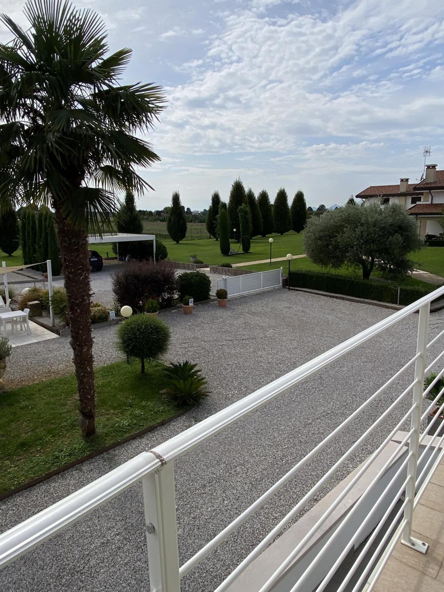 Meridien House Casalserugo Exteriér fotografie